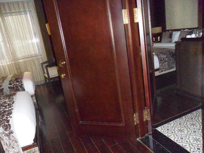 Golden Lotus Boutique Hotel Ханой Экстерьер фото
